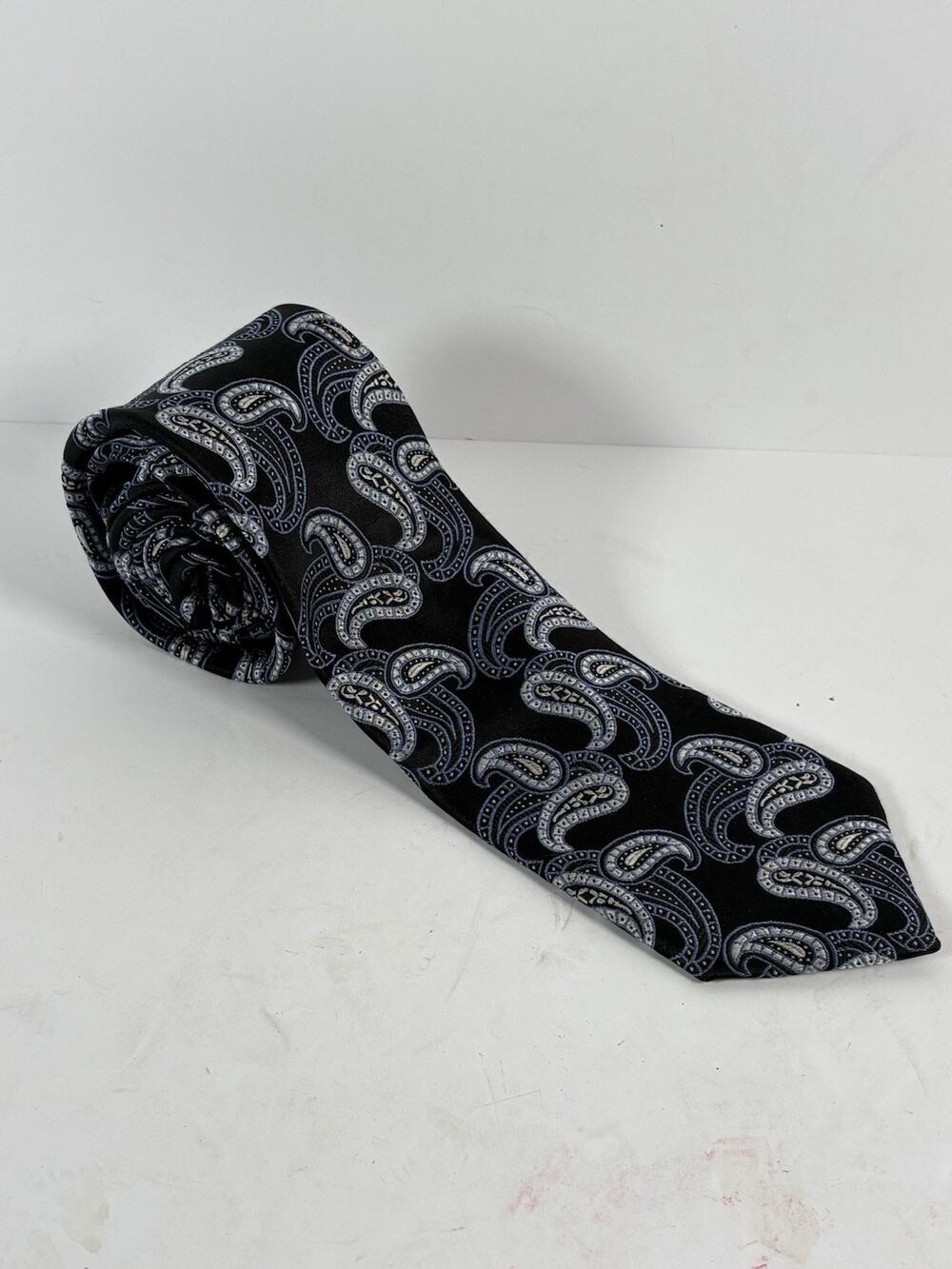 Michael Kors Mens 100% Silk Tie Black Blue Silver Paisley Designer Necktie